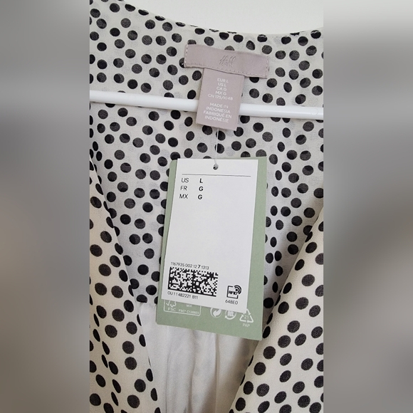 H&M Patterned Chiffon Midi Dress - Picture 2 of 3